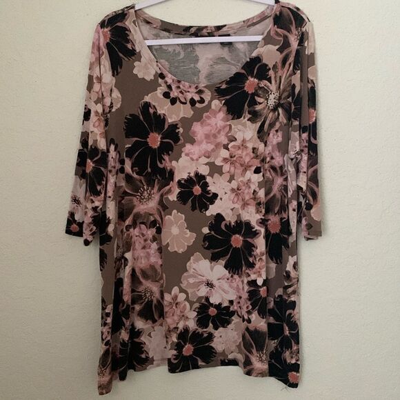 Tahari Flared Flowers Print 3/4 Sleeve Rayon Blend Top Tunic Size 1X - Picture 1 of 9